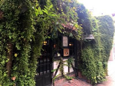 世界一美味しい珈琲は、カレーの後の珈琲である。「ほんやら洞」(国分寺)