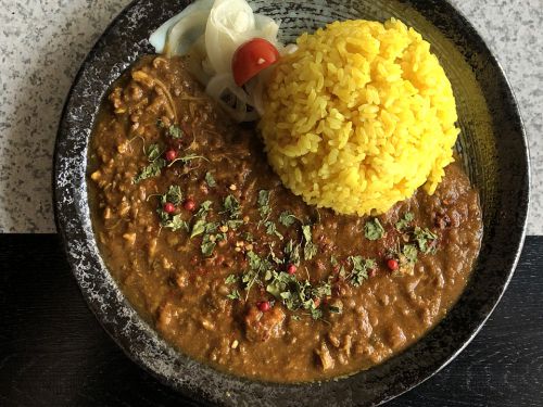 『スパイス食堂ベホマズン』~ガツンとスパイス&深みある出汁!!アメ村の間借りスパイスカレー専門店☆~