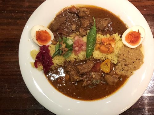 肥後橋『Cürry Cörry』~カジュアルにスリランカ!!フレンチの名店跡地に降臨した二毛作式カレー店☆~