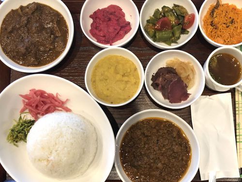 本町『SPICY BUCK』~和とスリランカの融合!!土日祝限定の定食式スパイスカレー専門店☆~