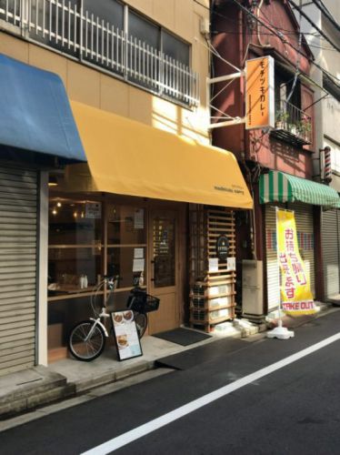 モチヅキカレー スタンドカレースタイルで頂くインドカレー