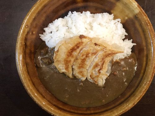 天満『餃子がぎょうさん 天佑』~しっかりコク旨!!天満餃子居酒屋で餃子飲み&〆カレー☆~