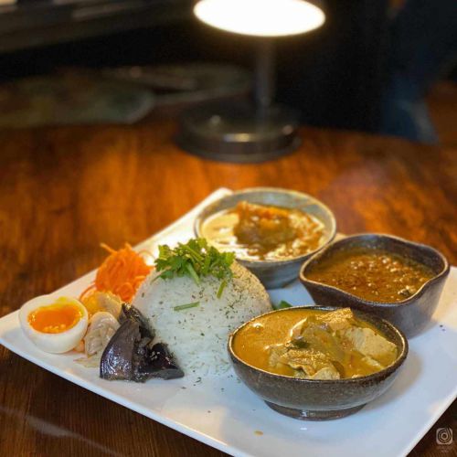 今帰仁村・宿もやってるカレー屋さん「スパイスカレー ストラム」でほっこりするスパイスカレーを食べてきた。