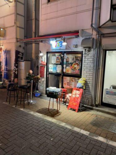 Kitchen 723 ふらりと立ち寄ってカレーと楽しい会話を楽しめます