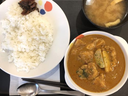 『松屋 淀屋橋店』~遂に松屋はここまで来た!!牛丼チェーン店が打ち出す期間限定マッサマンカレー☆~