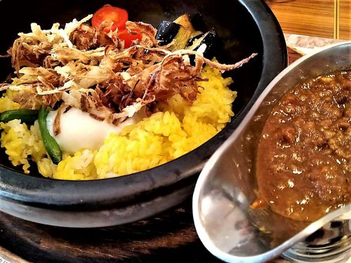 センターリバー:石焼キーマカレー