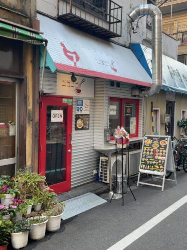 ニコニコ まぜ麺&カレー スリランカ人店主のつくるポタージュカレー麺が気になって訪問