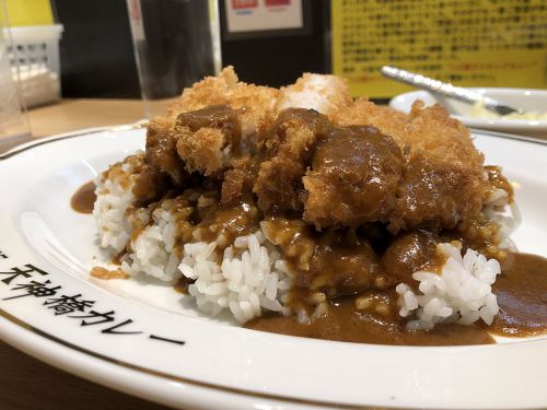 天満『大阪天神橋カレー』~これぞ大阪スタイル!!甘辛具合が心地良い欧風カレー店☆~