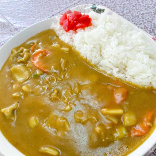 沖縄市・まだあった♪「上原ぜんざい」の黄色いカレーの安否確認してきました。