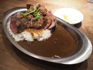 ステーキ屋さんと金沢カレーのコラボカレーのお店が関西で11店舗一斉オープンしました! 北新地 「ステーキ五郎咖哩 大阪梅田」