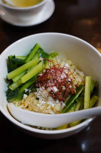 お昼は【中国菜 隨園】【GREEN STAND】【SWEET TIME +PLUS+】。夜は【クボカリー大名店】でポークコルマ。