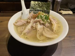 カレーなしよ(大島 拉麺5510)ほんいつ 鶏塩ラーメンたまんない