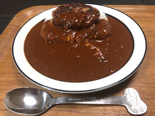 ハンバーグカレー