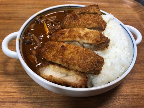 うちカレーとカツ