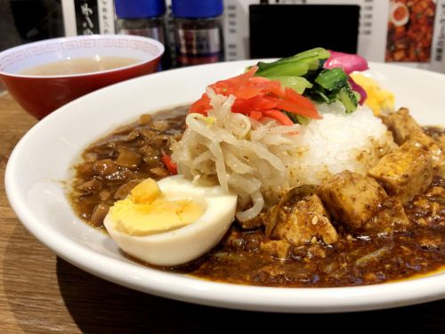 北新地『大衆中華 さわだ食堂』~関西4店舗目は大衆中華!!ミシュラン1つ星シェフが打ち出す中華カレーが旨い☆~