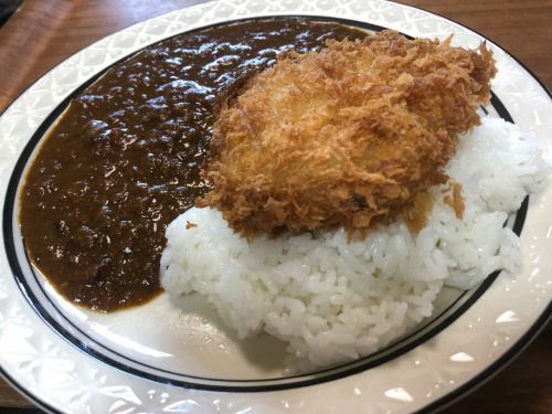 ウチのカレーとカツ庵のカツ