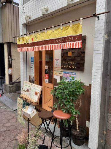 カレーの店らんらんルー アラビアータで米を食べる新たな発見!