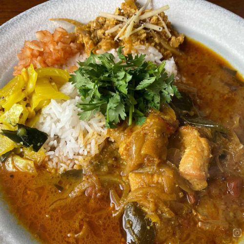 福岡県福岡市・スパイスカレー好きなら行っとかなきゃ!「クボカリー」のサラサラチキンカレーが美味い!
