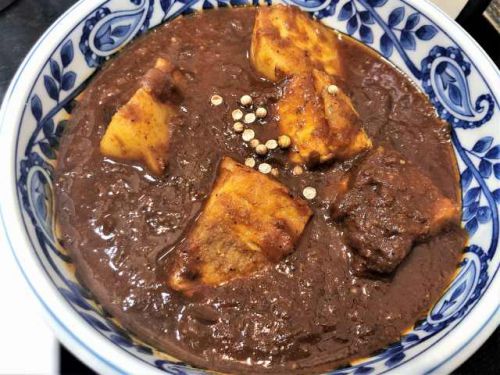 限界まで炒めたタマネギとスパイスが融合した「デリーのコルマカレー」(※マネしたくても再現できない味)