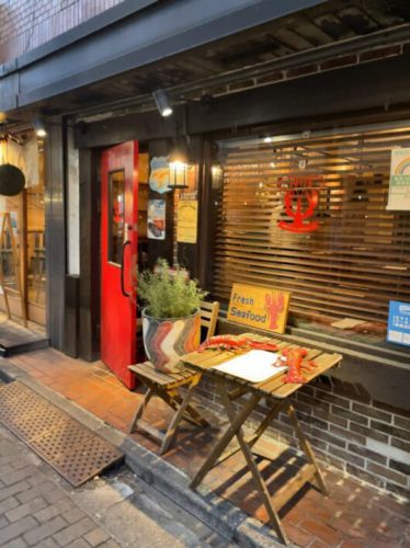 ロブスター&シャンパン Ebizo シーフード料理で大人のデートを、カレーもあるでよ♪
