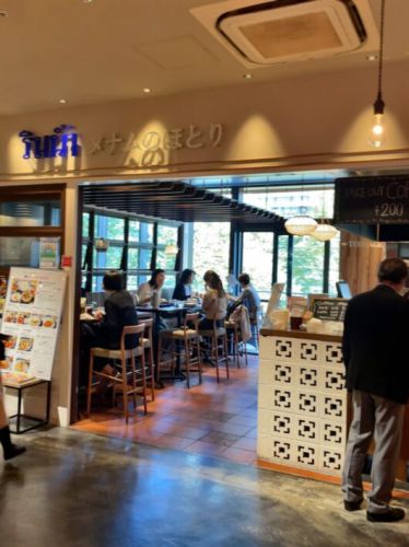 メナムのほとり 神保町テラススクエア店 卵好きは頼んでしまうポンカリー