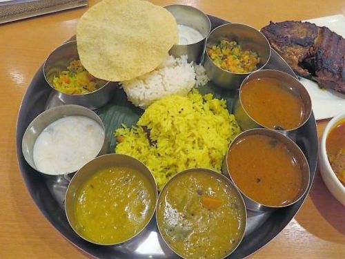 南インド料理「カレーリーブス(十条銀座)」が22年1月28日閉店(※また逢う日まで!)