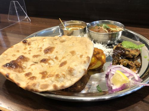 堺筋本町『CURRY&TANDOOR あぷなだば』~バシッと濃厚!!北インドに特化したGANESH N姉妹店☆~
