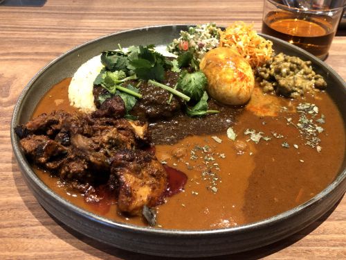 天神橋筋六丁目『WOCCA ROCCA curry and… 天六点』~軽快さと優しさが紡ぐマイルドスパイスカレー☆~
