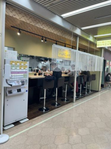 とんかつ檍のカレー屋 いっぺこっぺ カツカレーを頼むのでなくちょっと変化球で