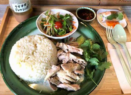 新店2食め「タイダイニング マナオ」(本蓮沼)でチキンライス「カオマンガイ」と「グリーンカレー」(※ていねいさが光ります!)