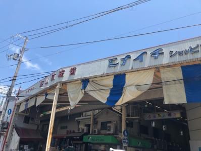 東山商店街入口の手作りベーカリー。『ウイングベーカリー東山店』(湊川)