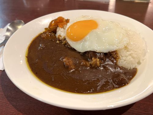 東梅田『喫茶サンシャイン』~心躍る凝縮感!!人気喫茶店のコクまろ欧風カレー☆~
