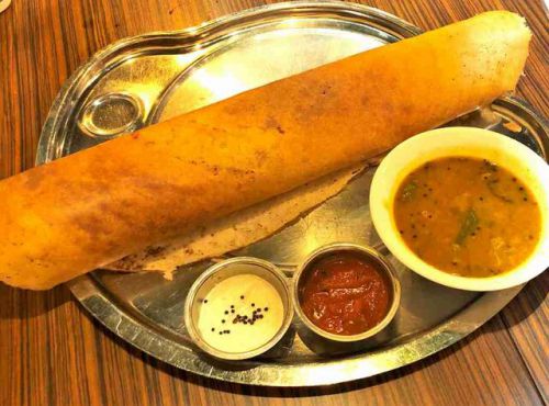 南北インド料理「完全菜食ヴェジハーブサーガ」(御徒町)で「ドーサセット」(※カレーリーフ