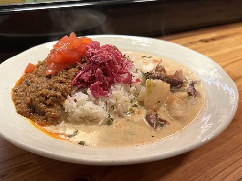 玉造『Yellow Choice』~イタリアン仕込みの創作性!!素材感が活きるスパイスカレー店☆~