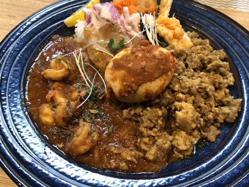 粉浜『エムカッセ』~溢れる多層感!!住吉区の新店はフレンチの要素を秘めたハイブリッドカレー☆~