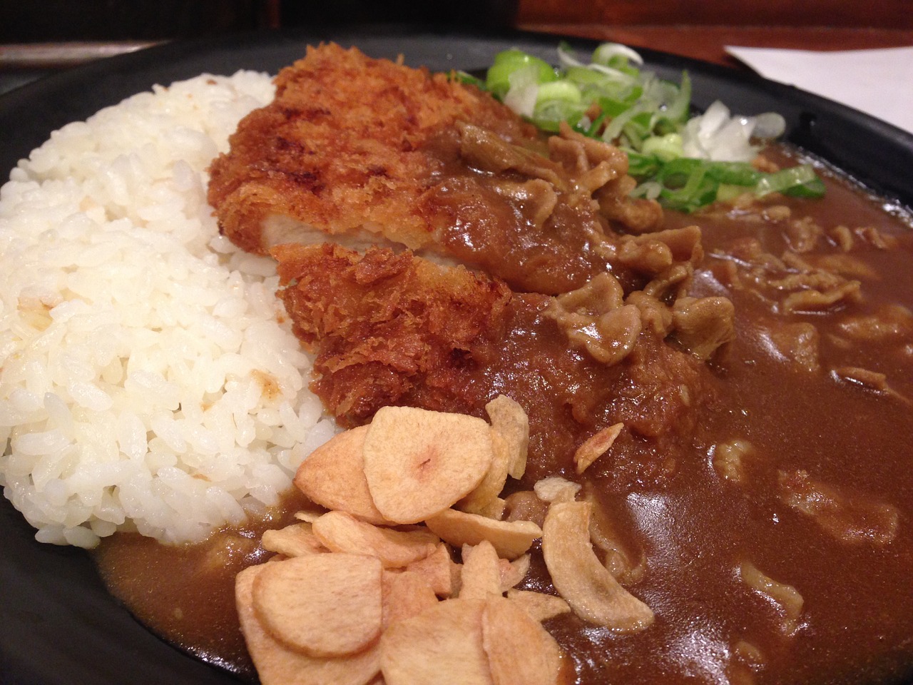 セブンイレブン 旧ヤム邸監修 スパイシーキーマカレー (bizSPA記事)